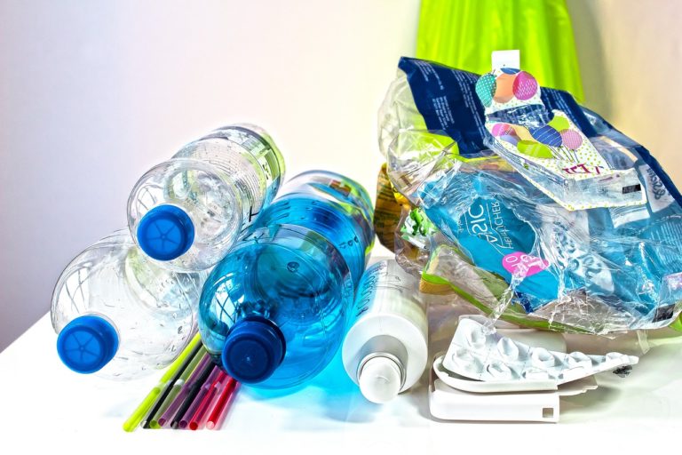 Efektívne triedenie a recyklácia plastov – Čo všetko by ste mali vedieť?
